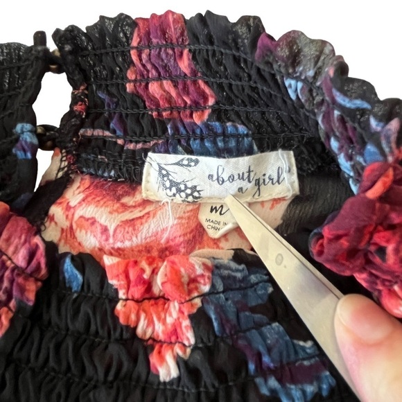 About a Girl Sheer Floral Smocked High Neck Blouse Size Medium - Picture 8 of 11